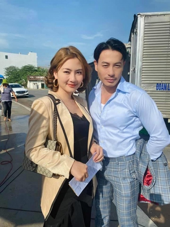 Showbiz 31/5: Yaya Trương Nhi gay gắt với Lương Bằng Quang, Đặng Thu Thảo lộ diện sau sinh ảnh 13