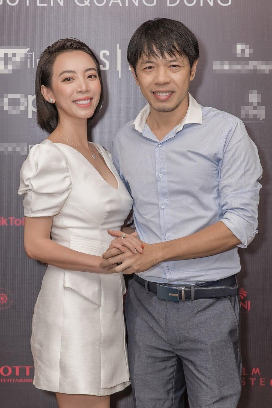 Showbiz 29/7: Hòa Minzy xin lỗi vì phát ngôn bất cẩn, Diệu Nhi khoe body cực chuẩn ảnh 19