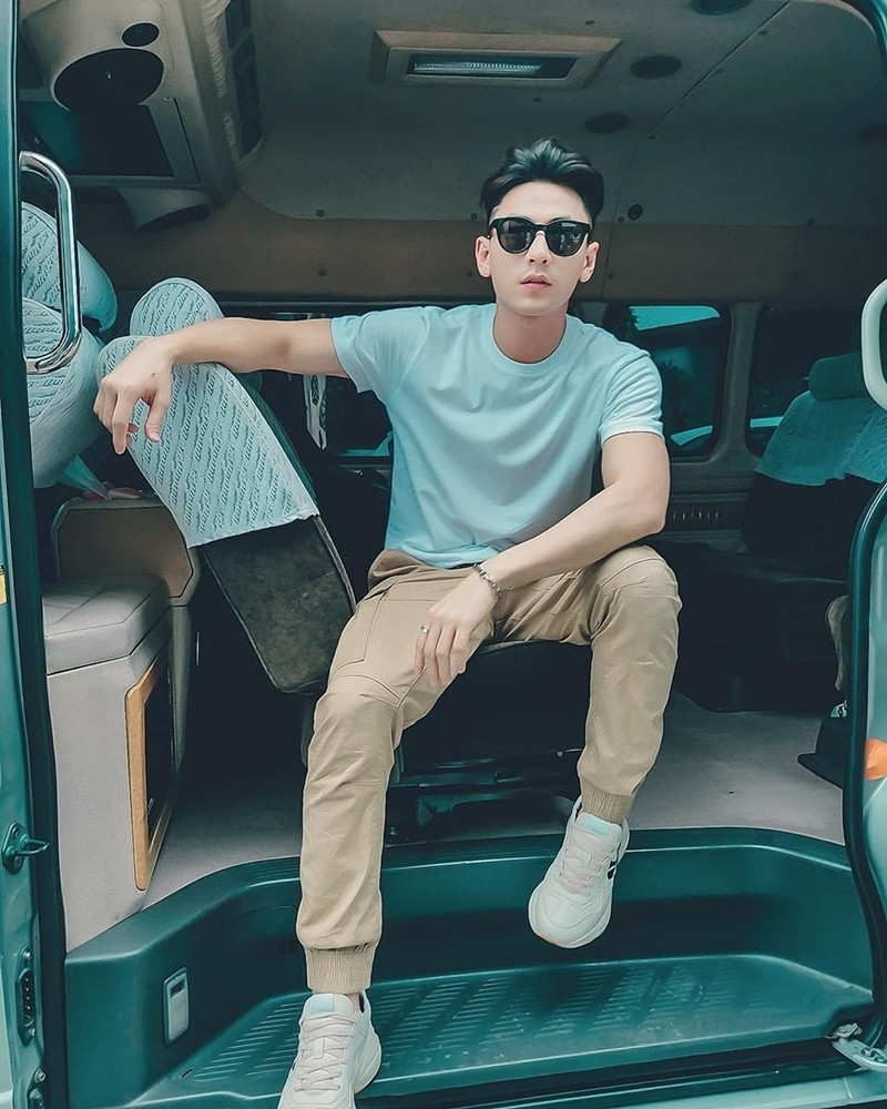 Showbiz 21/7: MC Đại Nghĩa tổ chức mổ mắt từ thiện, Hương Tràm tự nhận là “bạn tồi“ ảnh 11