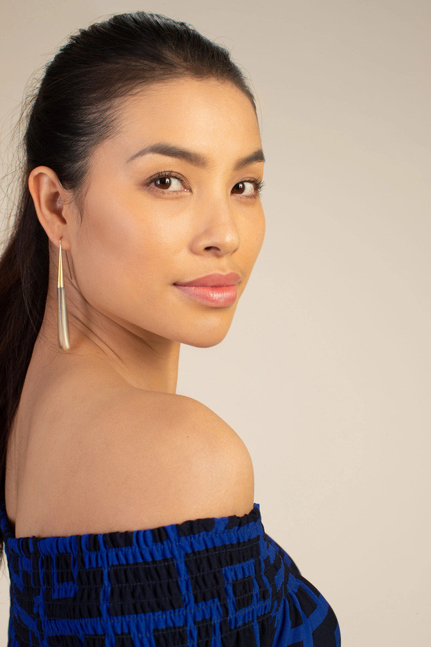 Showbiz 23/7: Ngọc Trinh diện quần cắt xẻ lạ mắt, Diệu Nhi khoe hình bikini siêu hot ảnh 17