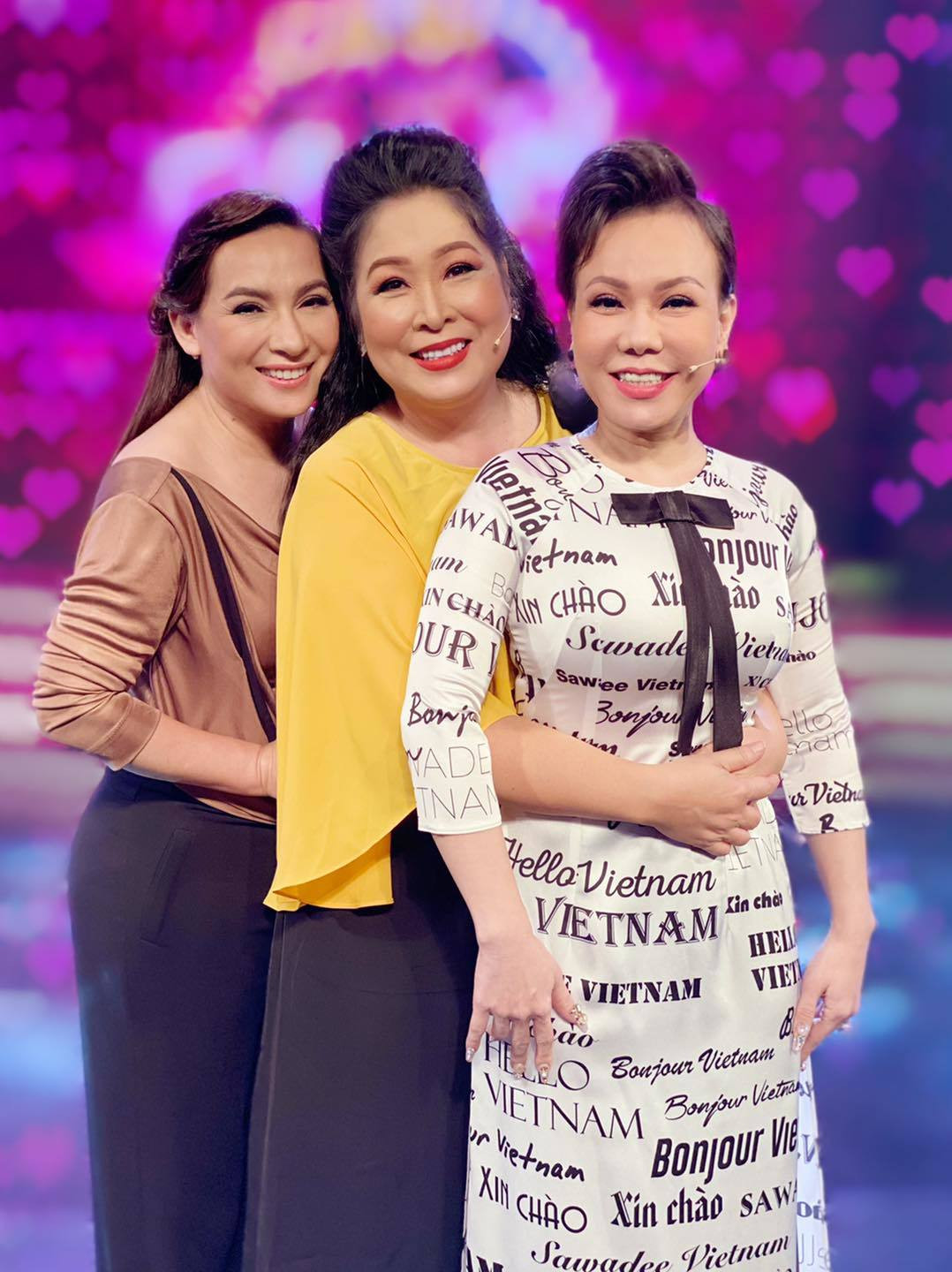 Showbiz 30/6: Hậu ly hôn, Bảo Ngọc vui vẻ bên gia đình, Hoài Lâm xuề xòa, xuống sắc ảnh 23