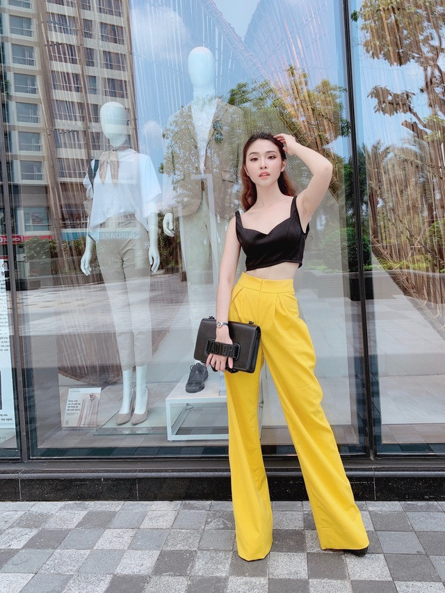 Sắc màu SV 24/7: 9X “lột xác” nhờ yoga, nữ sinh thiết kế thời trang thu nhập khủng ảnh 3