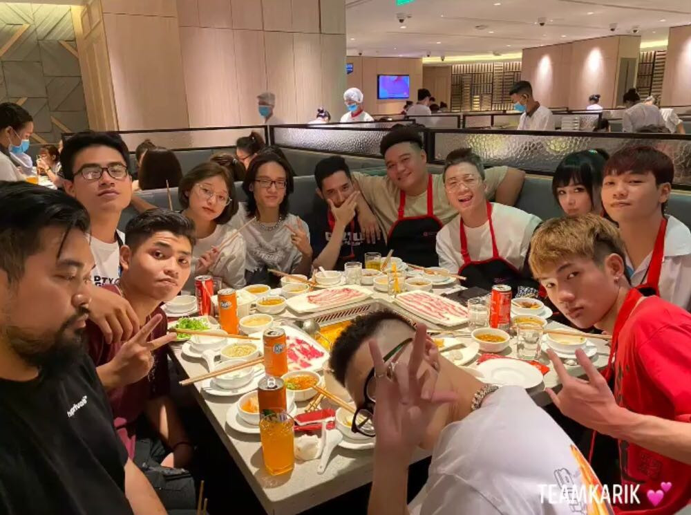 Chi Pu diện tất mỏng xuyên thấu; Phương Oanh liên tục tậu nhà sang ở tuổi 31 ảnh 27