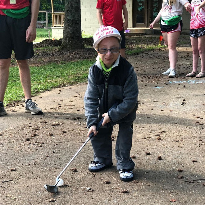 Chàng lùn 28 tuổi cao 86cm, nặng 13kg: Sống lạc quan, tích cực từng ngày, cho dù bệnh tật ảnh 3