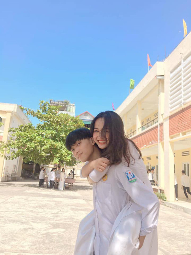 Sắc màu SV 16/7: "Nam thần" ĐH Công nghệ nhập hội trai đẹp trong học kỳ quân sự ảnh 8