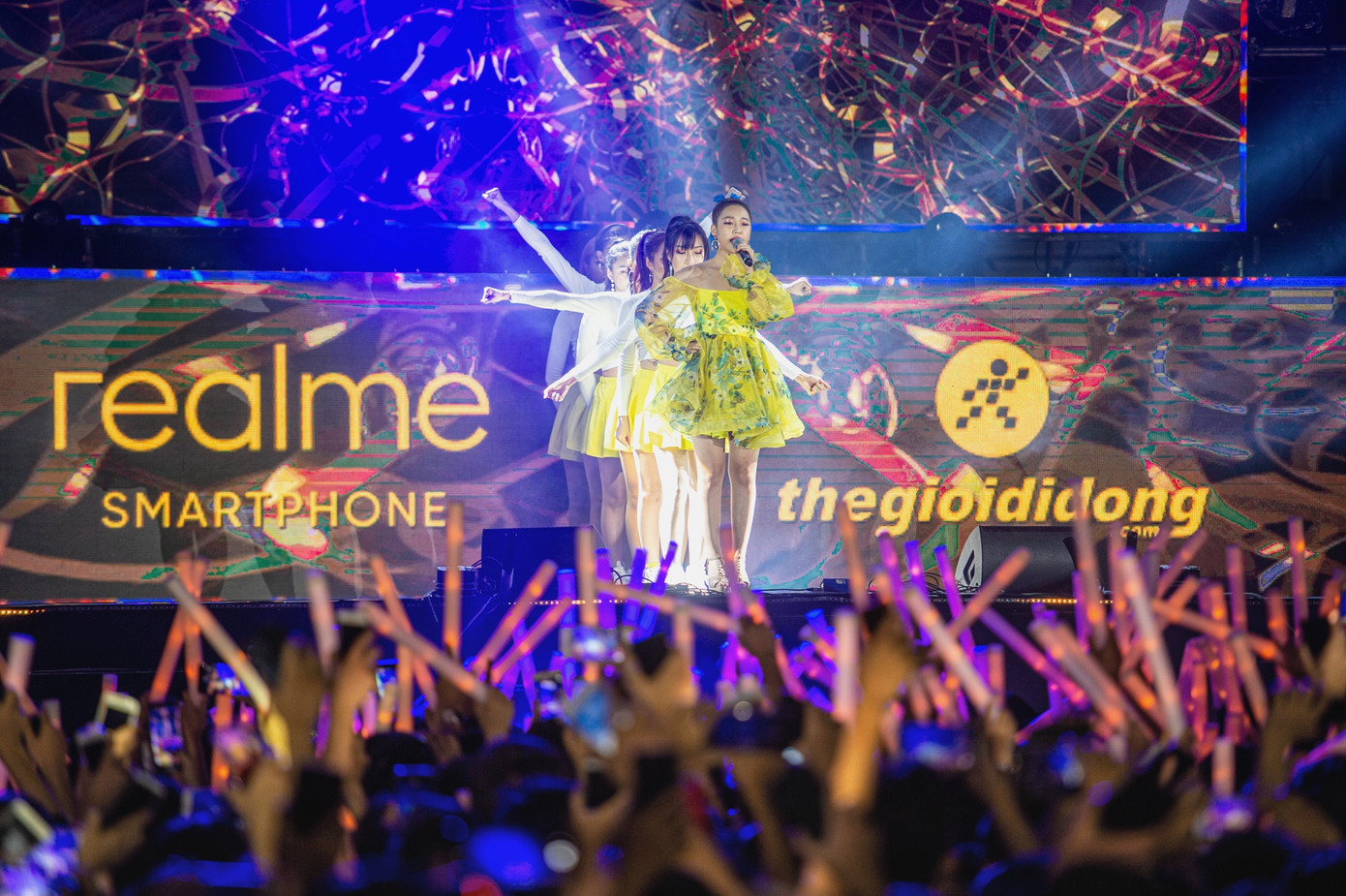 Amee: “Ngọc nữ 10X trăm triệu view” của V-pop “si tình nhưng chủ động trong tình yêu“ ảnh 5