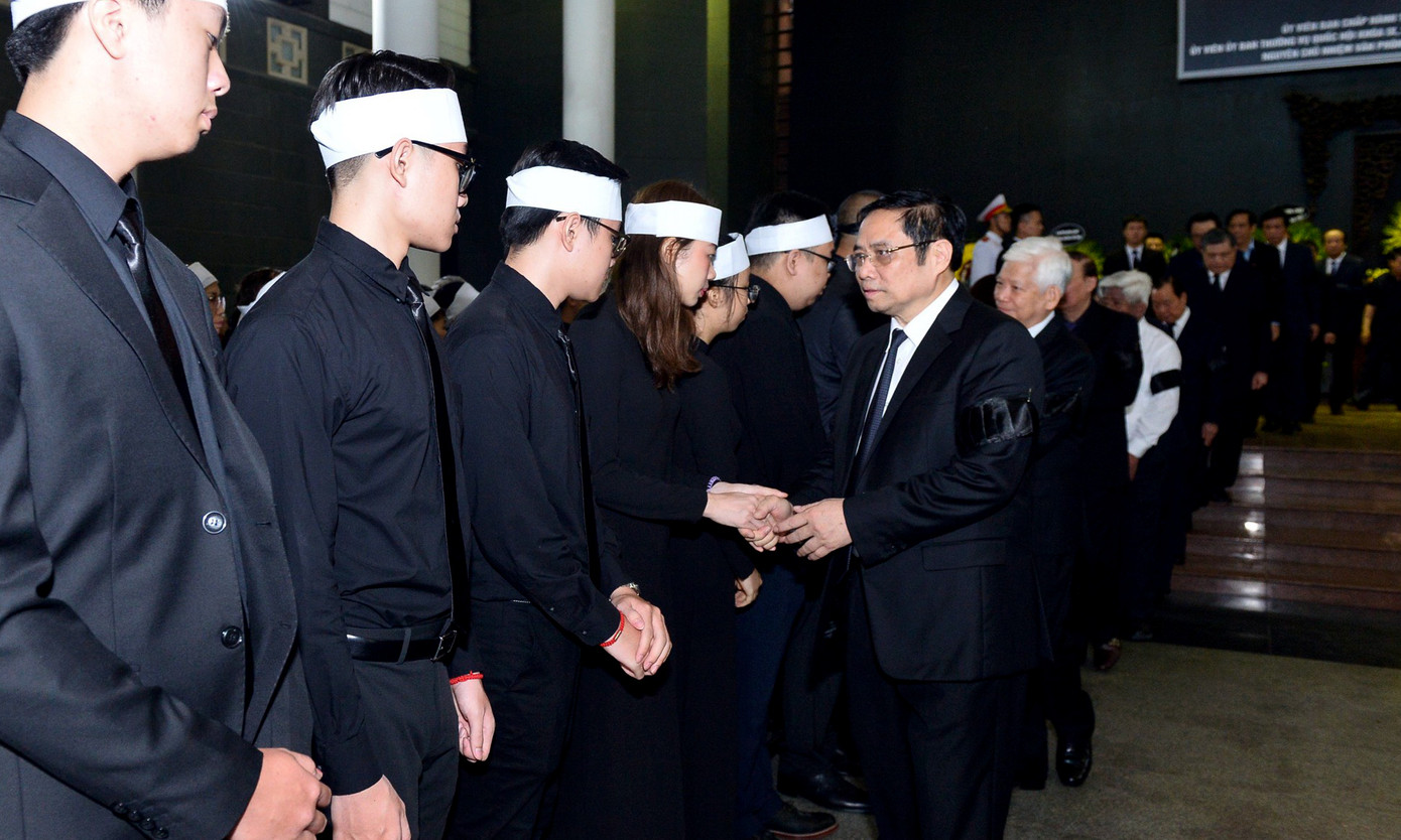 Lãnh đạo Đảng và Nhà nước viếng đồng chí Vũ Mão ảnh 7