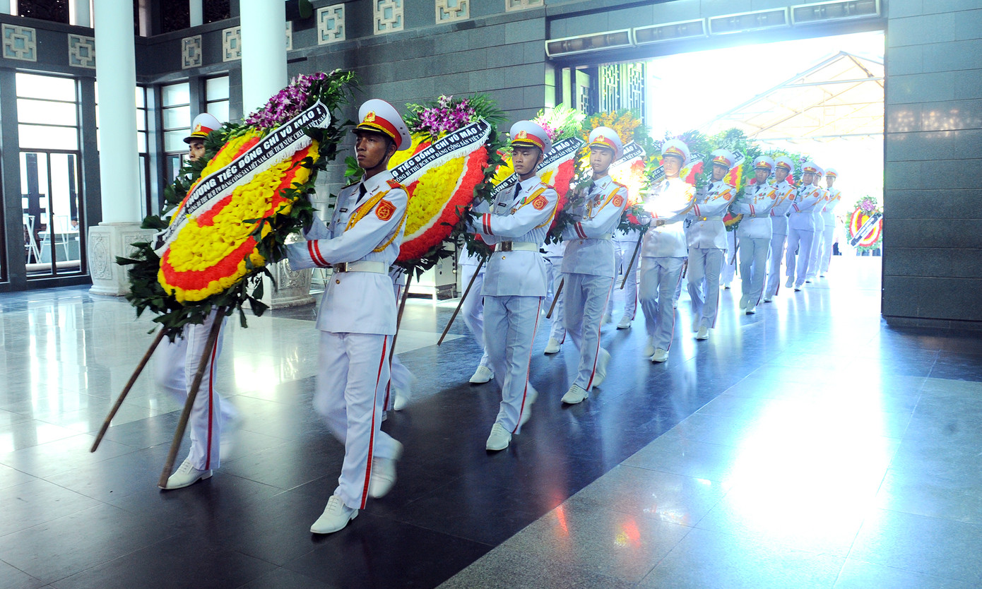 Lãnh đạo Đảng và Nhà nước viếng đồng chí Vũ Mão ảnh 2