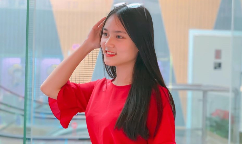 Nữ sinh xứ Nghệ ‘đốn tim’ với hình ảnh thôn nữ ảnh 3