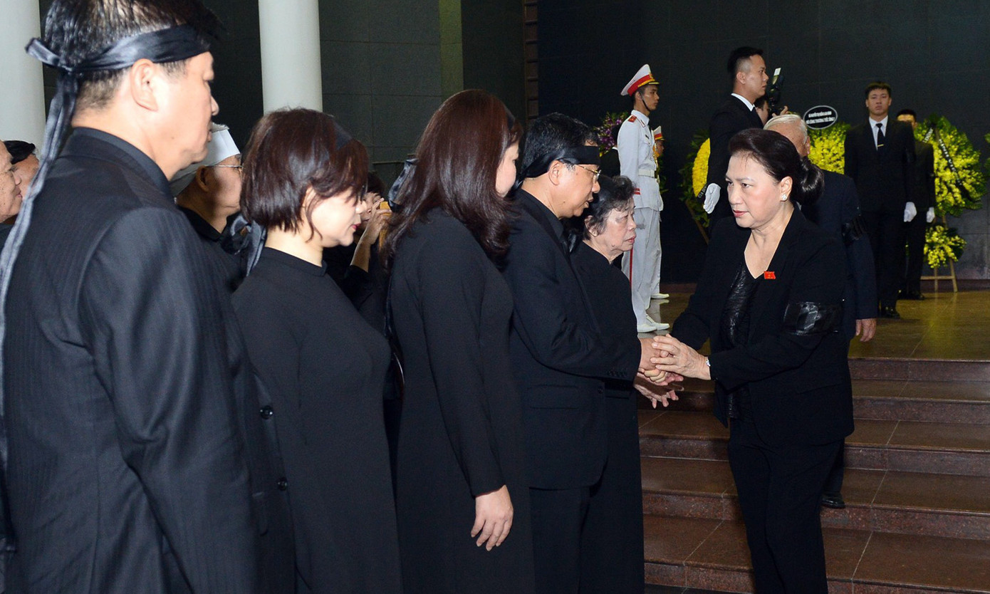 Lãnh đạo Đảng và Nhà nước viếng đồng chí Vũ Mão ảnh 6