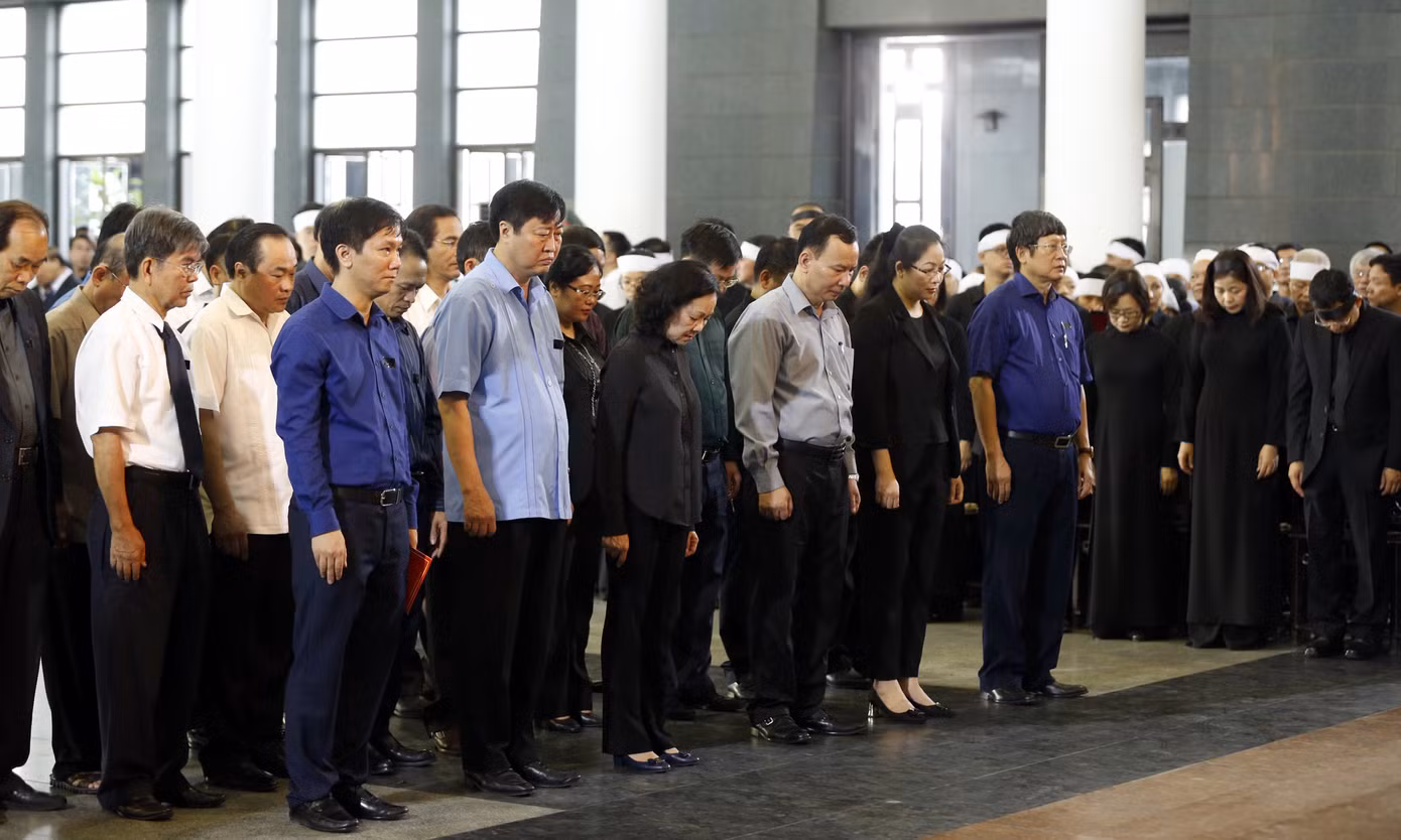 Lãnh đạo Đảng và Nhà nước viếng đồng chí Vũ Mão ảnh 8