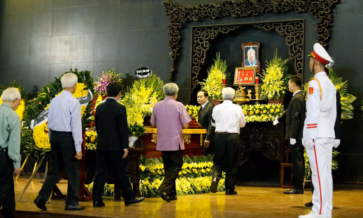 Lãnh đạo Đảng và Nhà nước viếng đồng chí Vũ Mão ảnh 10