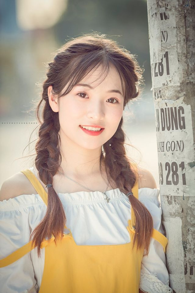 Vẻ đẹp 'thanh xuân vườn trường' trong trẻo của cô bạn Thái Nguyên ảnh 1