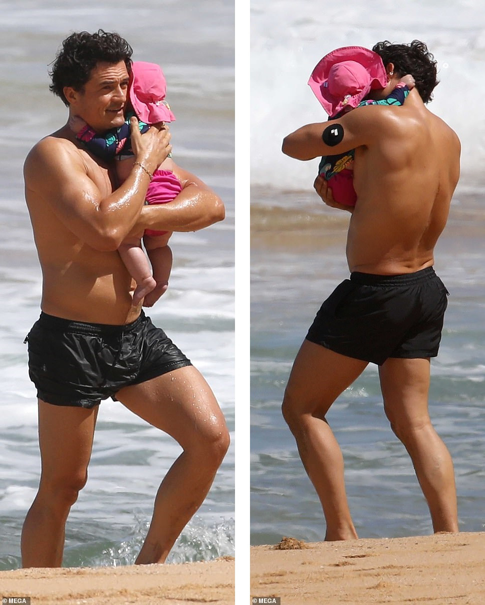 Lộ hình thể đẫy đà khi mặc đồ bơi, mẹ bỉm sữa Katy Perry ghi điểm với mặt mộc xuất sắc ảnh 2