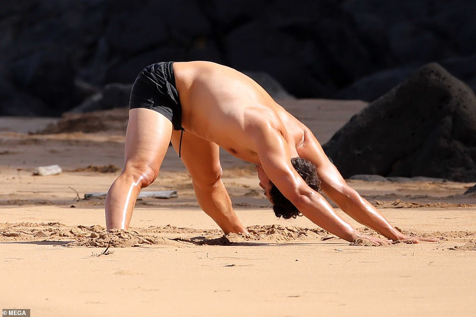 Lộ hình thể đẫy đà khi mặc đồ bơi, mẹ bỉm sữa Katy Perry ghi điểm với mặt mộc xuất sắc ảnh 14