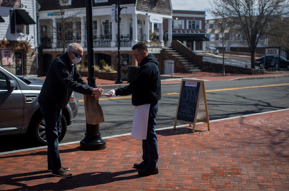 Bữa tiệc số 0 mang Covid-19 từ Mỹ đi khắp thế giới ảnh 2