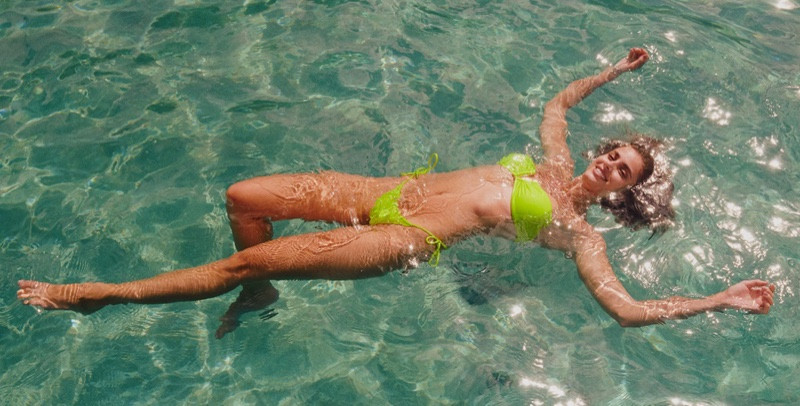 Dàn mẫu khoe vóc dáng nóng bỏng với bikini ảnh 7