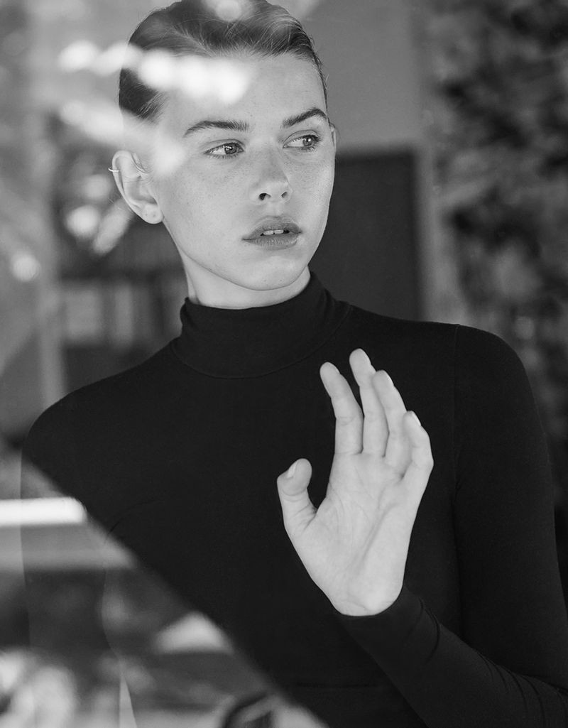 Georgia Fowler chụp ngực trần trên tạp chí, dáng đẹp như tạc tượng gây ngưỡng mộ ảnh 10