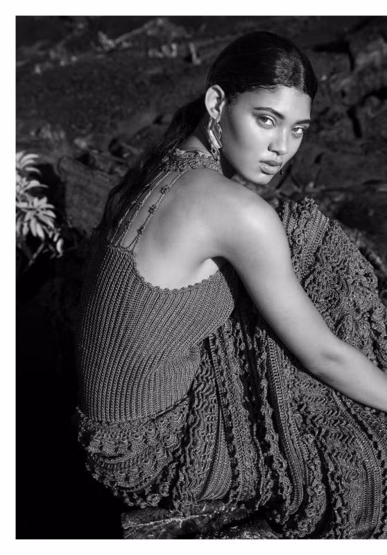 Sắc vóc nóng bỏng 'thiêu đốt' ánh nhìn của mẫu áo tắm Danielle Herrington ảnh 2