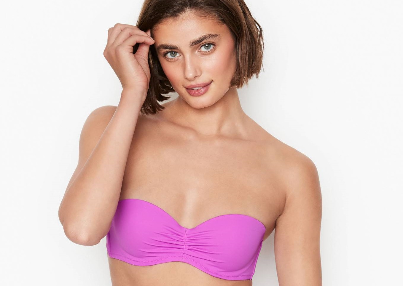 Joy Corrigan trình diễn bikini ở biển phô đường cong 'rực lửa' ảnh 17