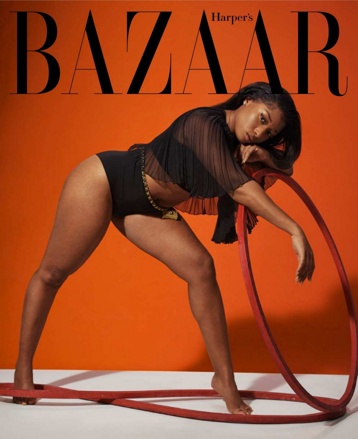 Megan Thee Stallion 'thả rông' táo bạo trên tạp chí ảnh 2