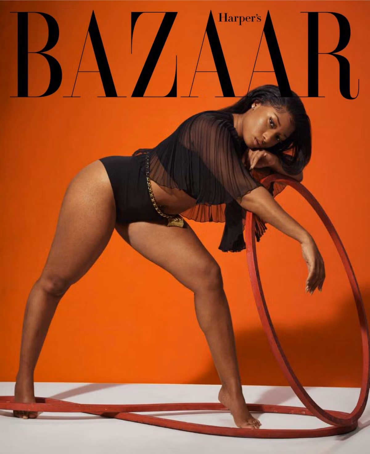 Megan Thee Stallion 'thả rông' táo bạo trên tạp chí ảnh 2
