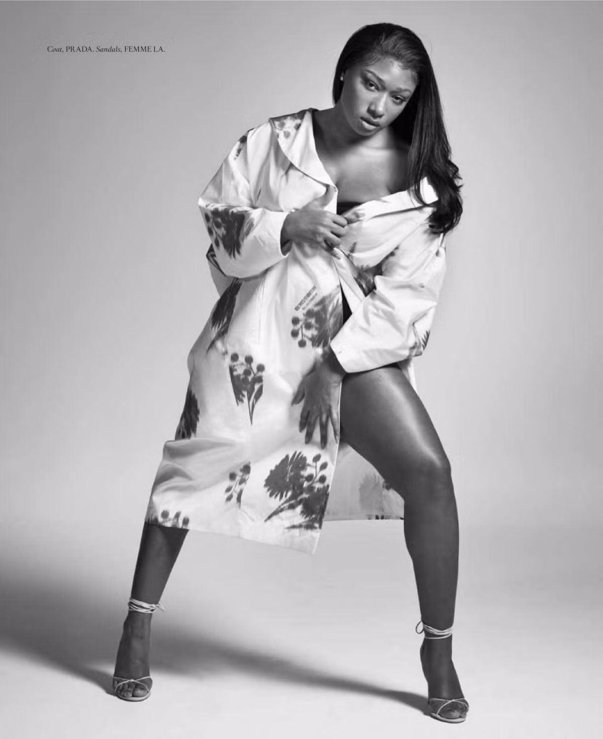 Megan Thee Stallion 'thả rông' táo bạo trên tạp chí ảnh 5