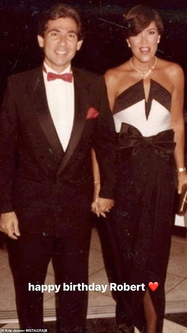 Kim Kardashian đăng bài về bố lên Instagram sau đệ đơn ly hôn: Rất nhiều để nói... ảnh 3