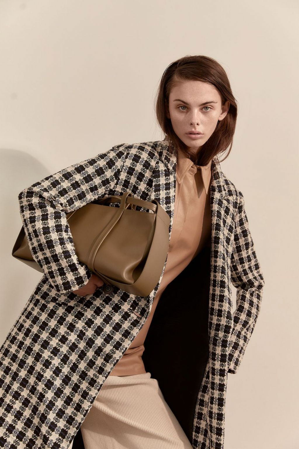 '50 sắc thái không góc chết' của cô gái lọt top 3 gương mặt đẹp nhất thế giới ảnh 6