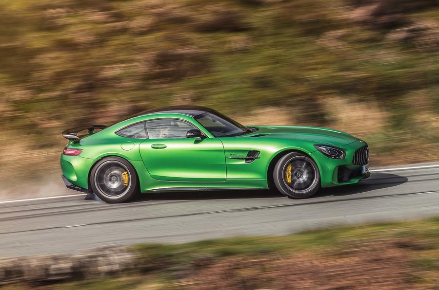 Top 10 siêu xe thể thao năm 2021 ảnh 8