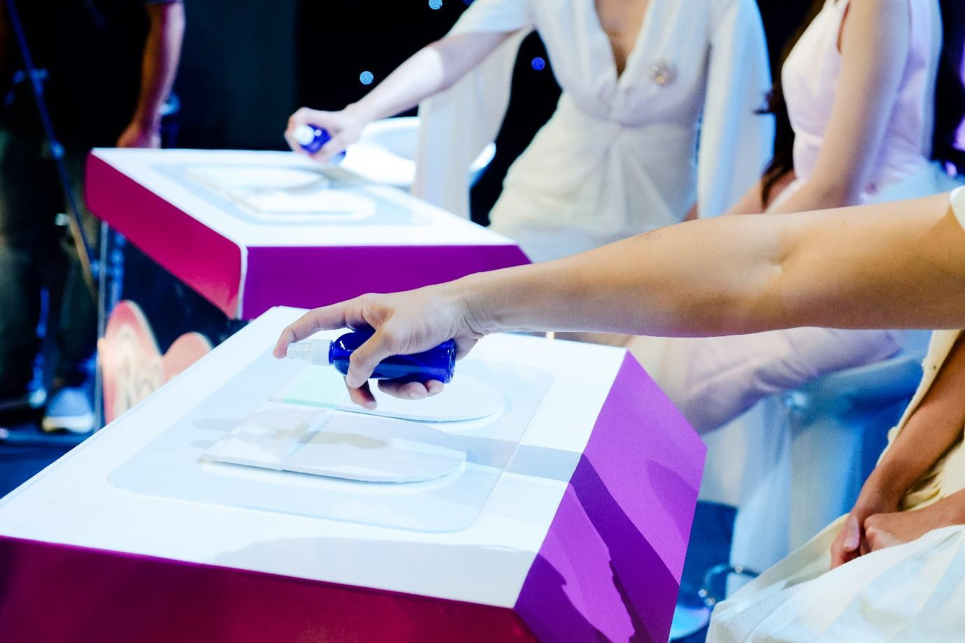 Lan Khuê, Tú Anh bất ngờ trước siêu phẩm mới dành cho mẹ bỉm sữa ảnh 3