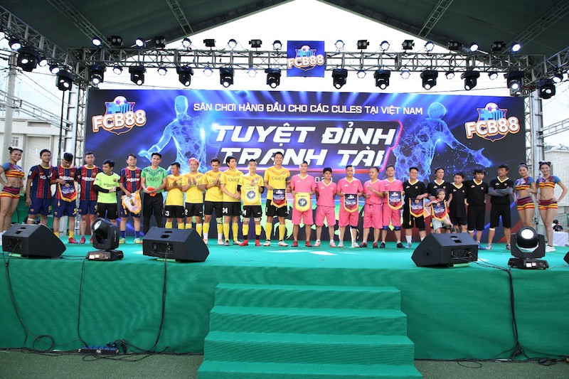 8 đội bóng sẽ cùng tranh tài tại ngày hội bóng đá sôi động Siêu hùng tranh đấu – Sân chơi hàng đầu cho các Cule tại Việt Nam ảnh 3