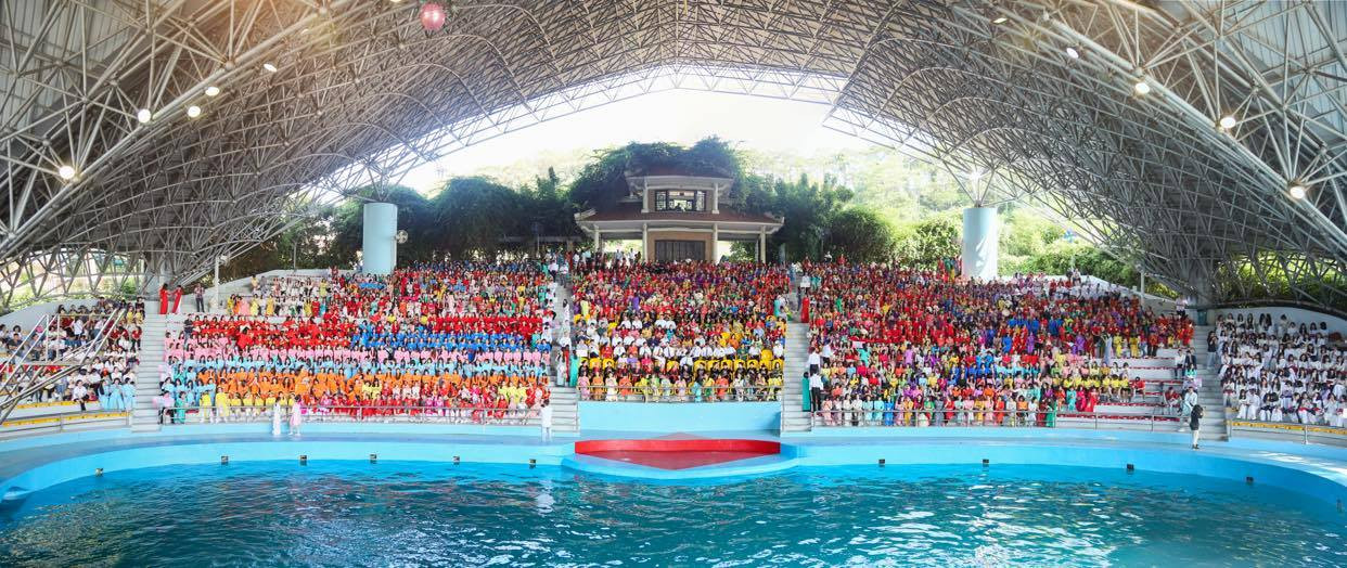 Hơn 2.000 phụ nữ tham gia Chương trình trình diễn áo dài tại thành phố Hạ Long ảnh 1