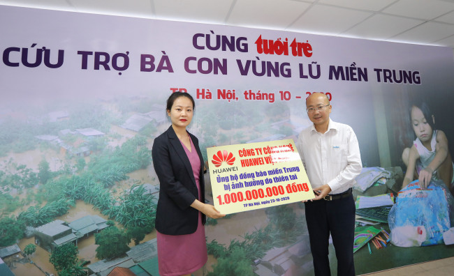 Huawei Việt Nam chung tay ủng hộ đồng bào miền Trung 1 tỷ ảnh 2
