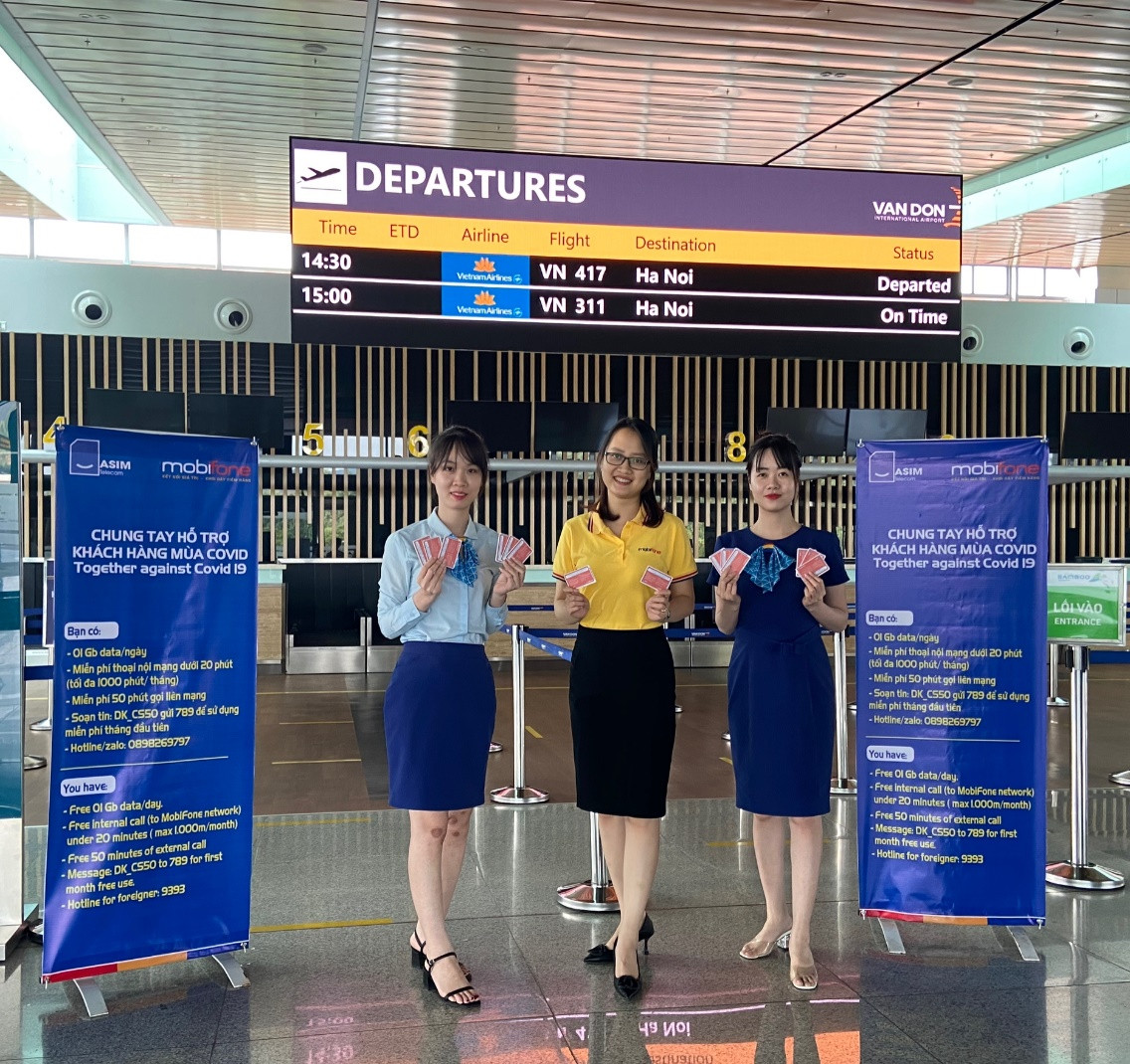 MobiFone hỗ trợ dịch vụ viễn thông cho hành khách nhập cảnh vào Việt Nam ảnh 4