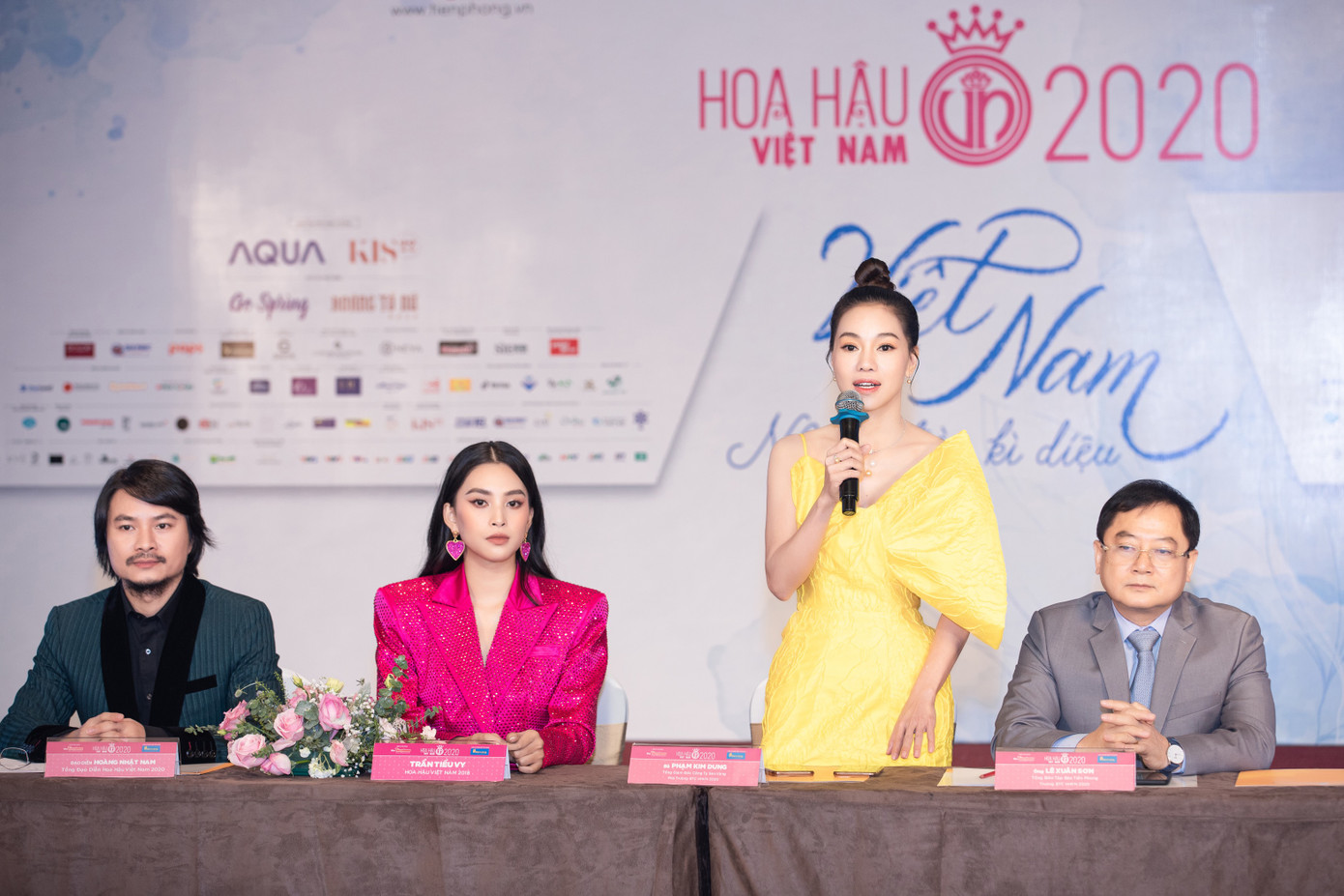 Aqua đồng hành cùng họp báo bán kết hoa hậu Việt Nam 2020 ảnh 1