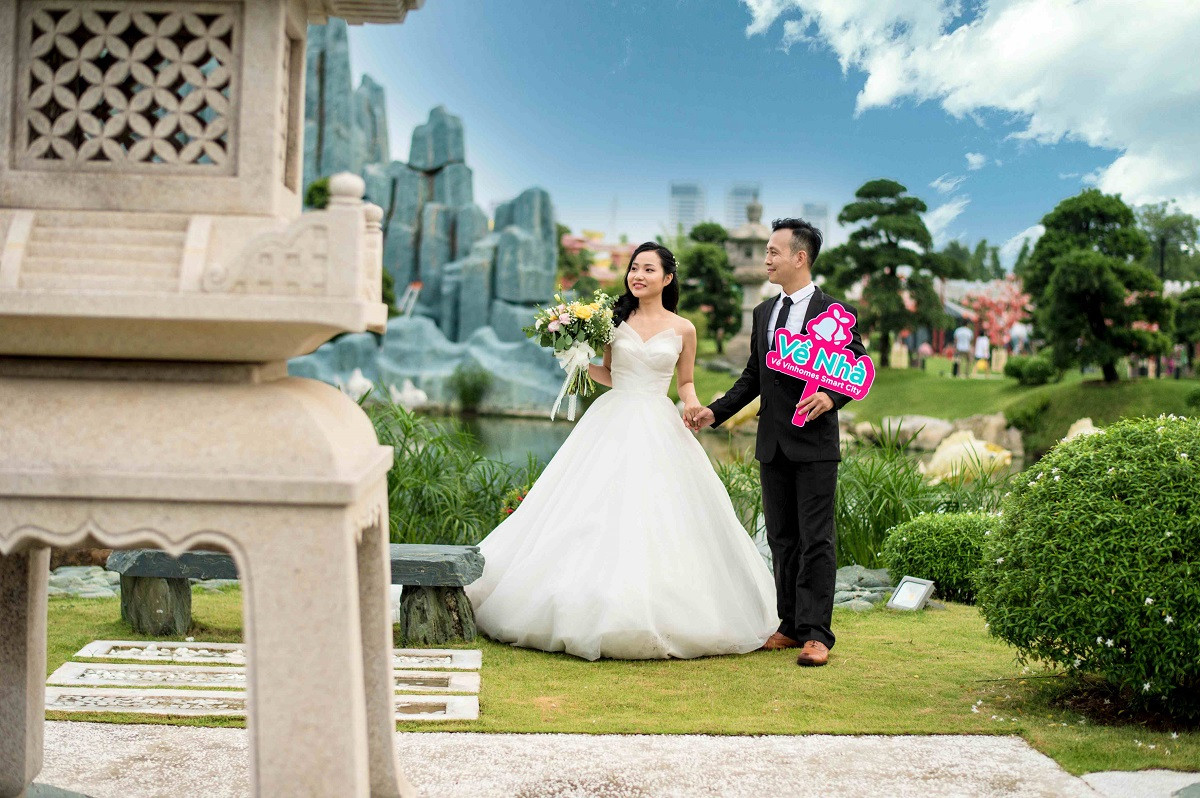 Ngất ngây với đám cưới siêu lãng mạn tại vườn Nhật giữa trời thu Hà Nội ảnh 8