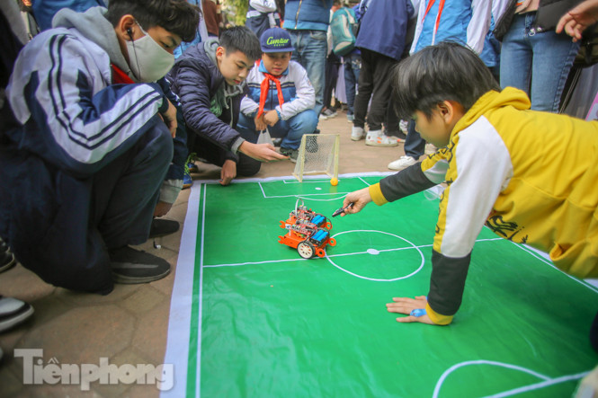 Xem học sinh cấp 2 ứng dụng công nghệ phòng COVID-19 ảnh 14