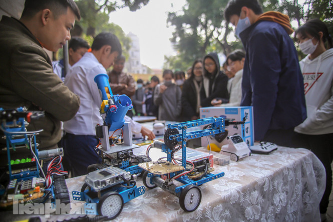 Xem học sinh cấp 2 ứng dụng công nghệ phòng COVID-19 ảnh 7