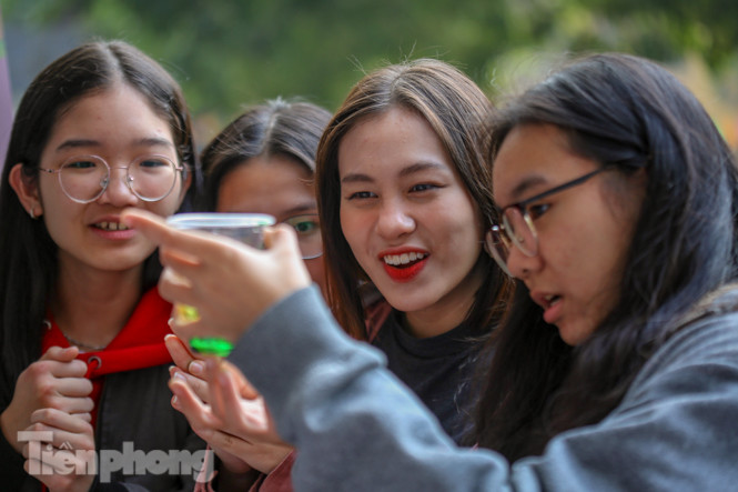 Xem học sinh cấp 2 ứng dụng công nghệ phòng COVID-19 ảnh 11