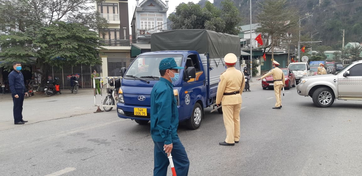 Hà Nội: Cách ly y tế một chung cư vì có ca mắc COVID -19 ảnh 2