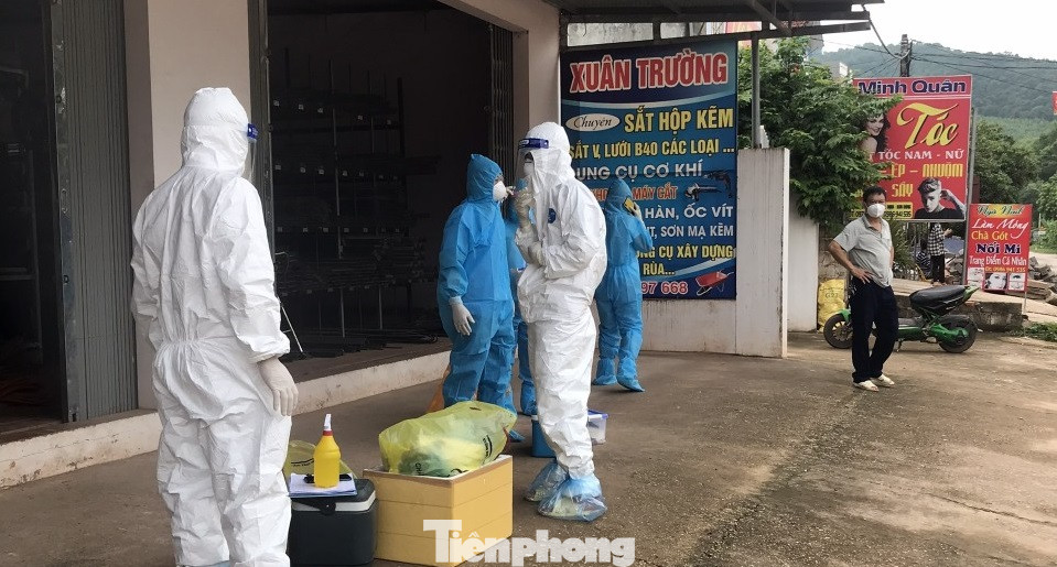 Bắc Giang và Bắc Ninh rà soát, lấy mẫu xét nghiệm người về từ huyện Cẩm Giàng của Hải Dương ảnh 1