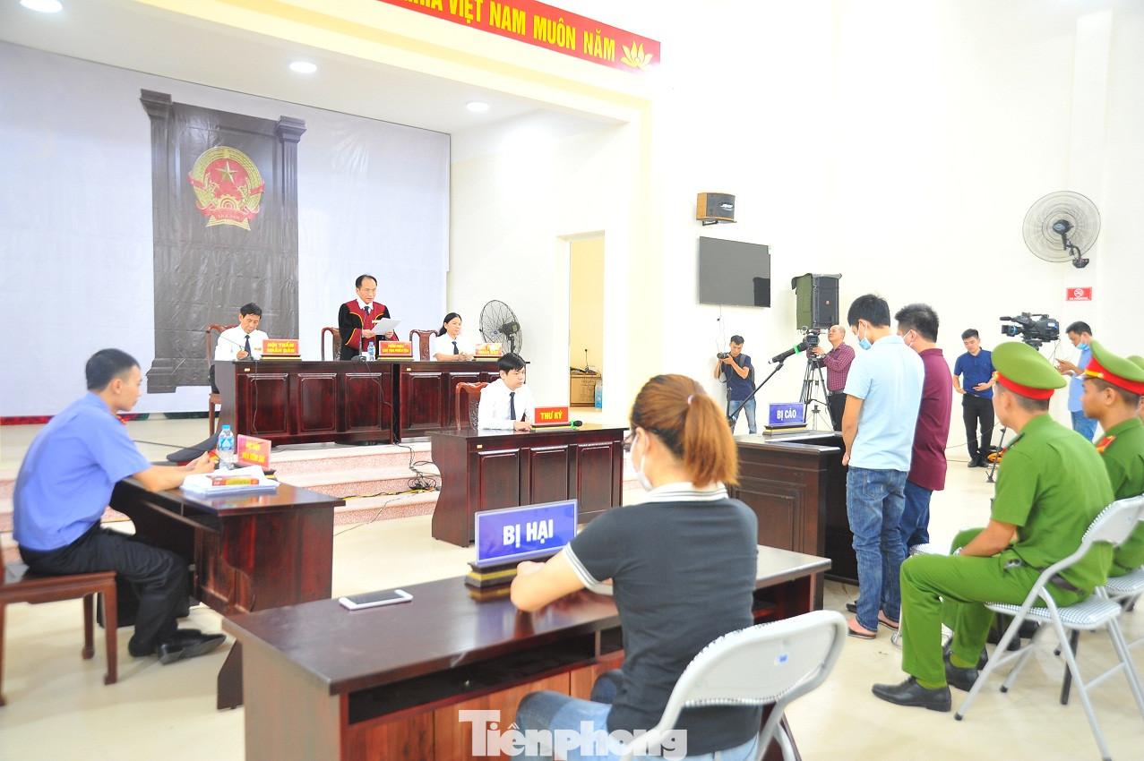 Chủ quán nướng bắt khách quỳ xin lỗi bị tuyên 12 tháng tù ảnh 2