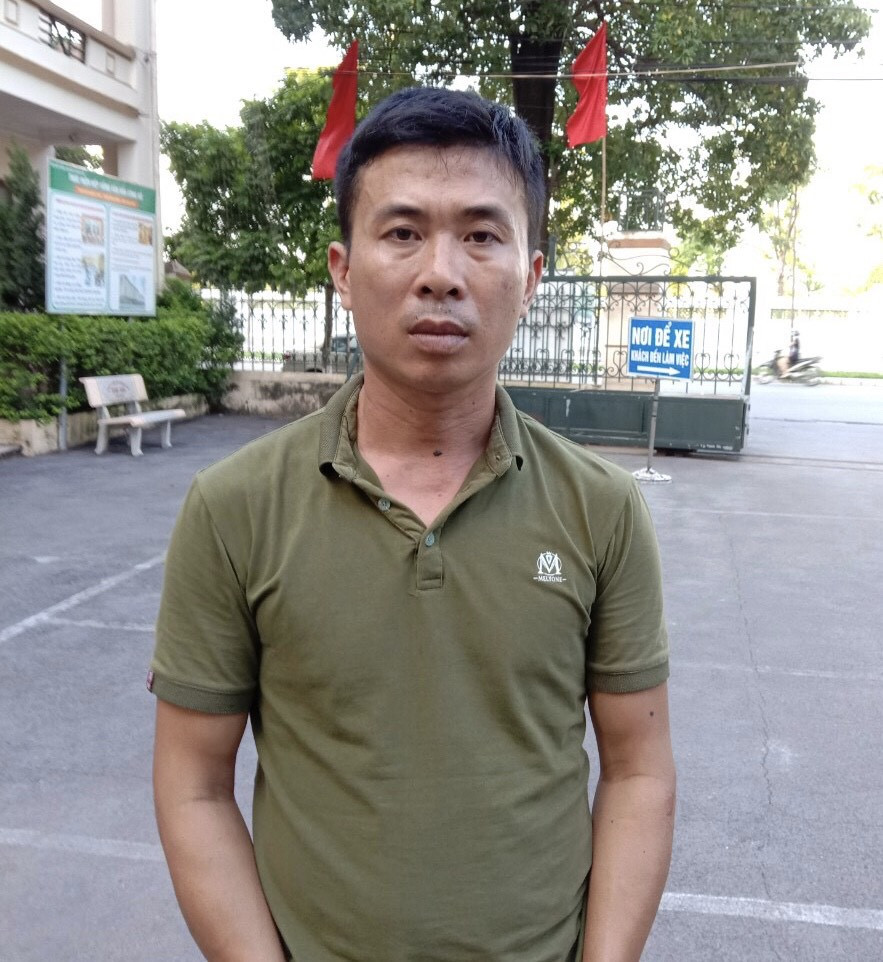 Nhận án 9 tháng tù vì đấm thẳng vào mặt Trưởng Công an phường ảnh 5