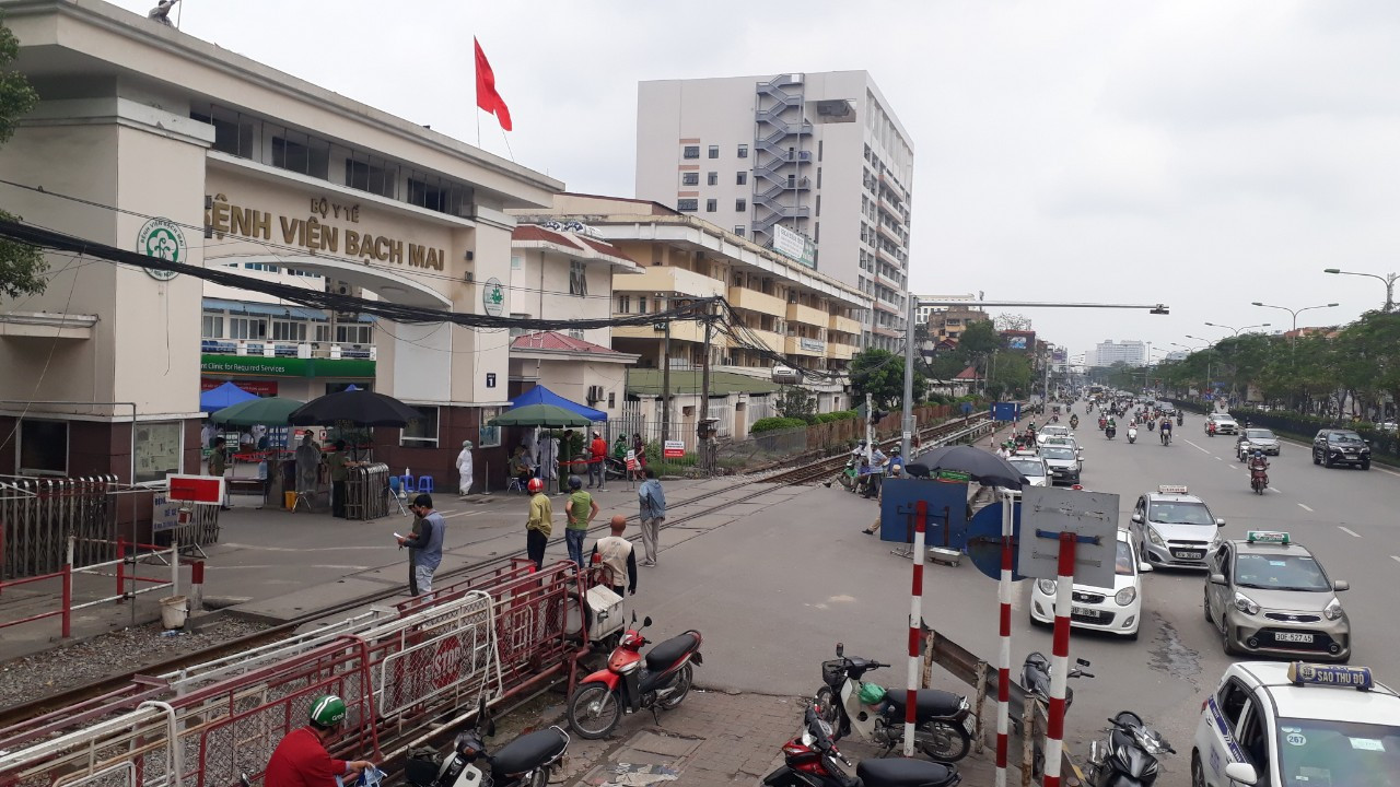 Bắc Giang hỏa tốc rà soát bệnh nhân và người từng đến Bệnh viện Bạch Mai ảnh 1