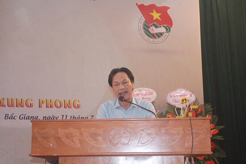 Thăm, tặng quà cựu Thanh niên xung phong Bắc Ninh và Bắc Giang ảnh 3