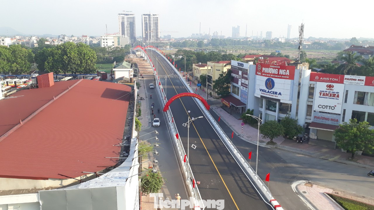 Thông xe cầu vượt trị giá 175 tỷ đồng ở thành phố Bắc Giang ảnh 2