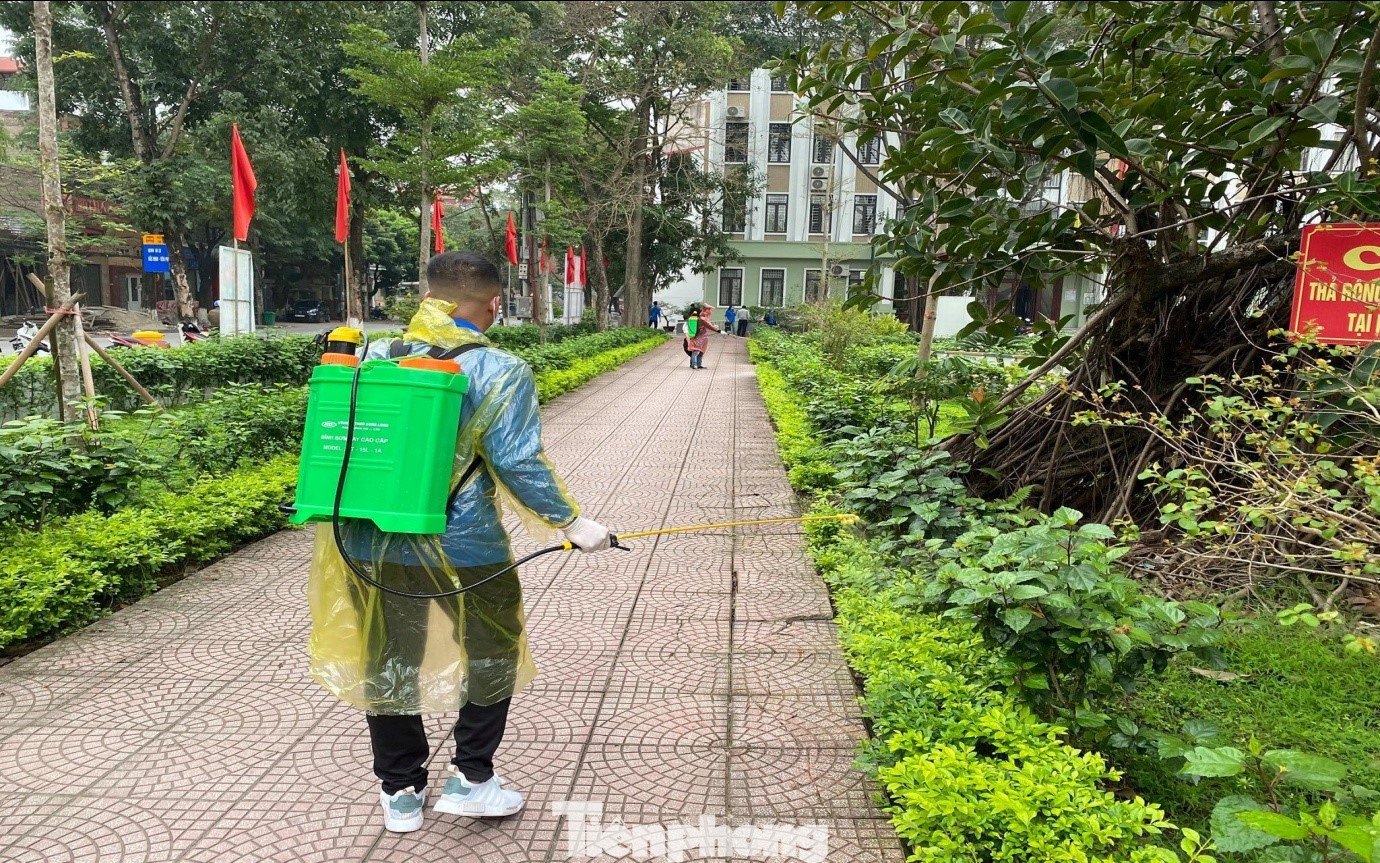 Bắc Ninh rà soát những người liên quan hai bệnh nhân sốt và đau họng về từ Hải Dương ảnh 1