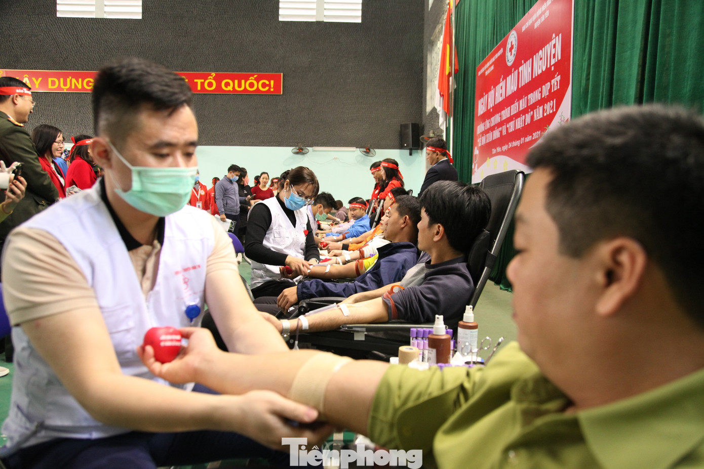 Sôi nổi ngày hội Chủ nhật Đỏ tại Bắc Giang ảnh 11