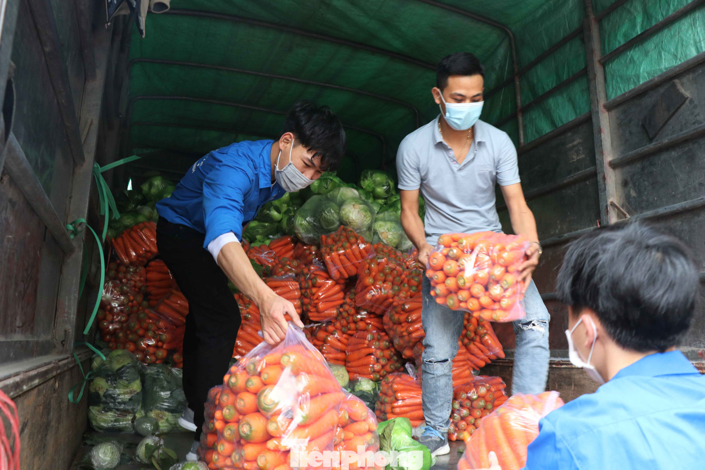 Tuổi trẻ Bắc Ninh hỗ trợ 'giải cứu' nông sản cho bà con Hải Dương ảnh 3